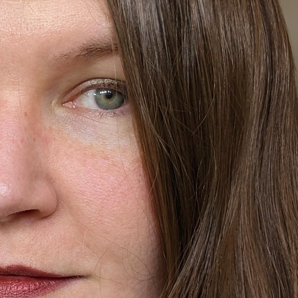 Meet your Posher, Ashley - Picture 2 of 2